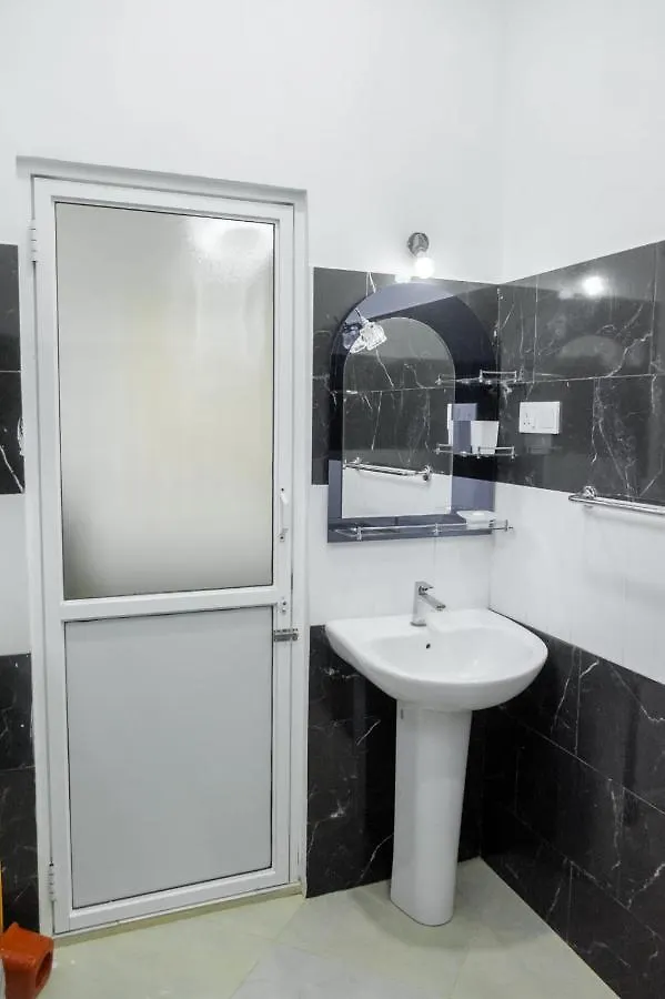 G A Villa Airport Transit Hotel Katunayake Homestay